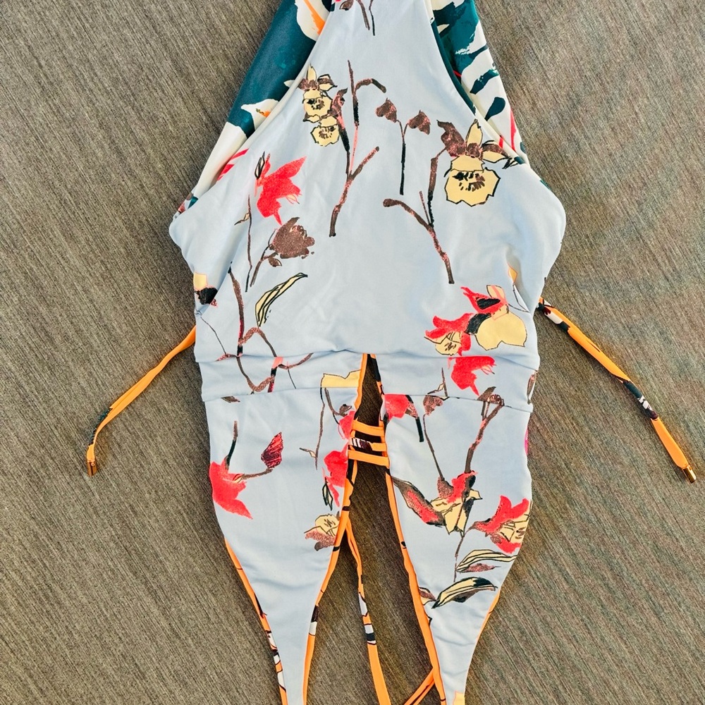 Maaji Storyteller Enchant Reversible Swimsuit Sz S - Picture 5 of 7